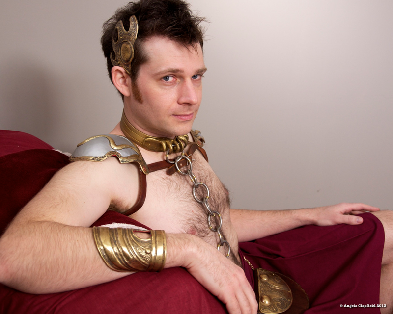 Illustration for article titled All hail the new king of crossplay, Slave Leo